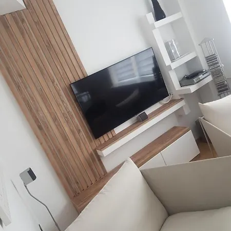 Centar Ns Apartment *